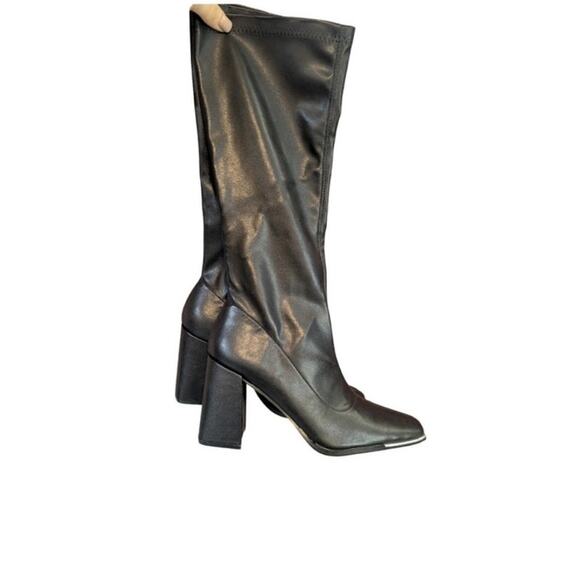 New Pretty Little Thing PU Toe Cap Square Toe Calf Heeled Sock Boots Size 7 - Picture 1 of 8